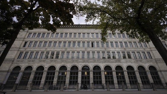 The facade of the Swiss National Bank (SNB) in Zurich, Switzerland, on Thursday, September 20, 2023. (KEYSTONE/Michael Buholzer).