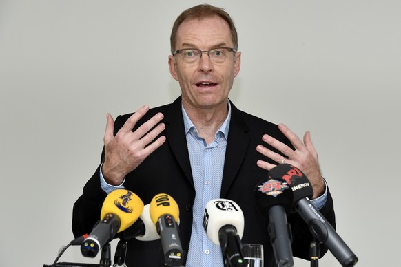 Stadtrat Daniel Leupi, Vorsteher Finanzdepartement der Stadt Zuerch, an einer Medienkonferenz in Zuerich am Mittwoch, 13. September 2017. Auf dem Areal Hardturm plant die Entwicklerin und Totalunterne ...