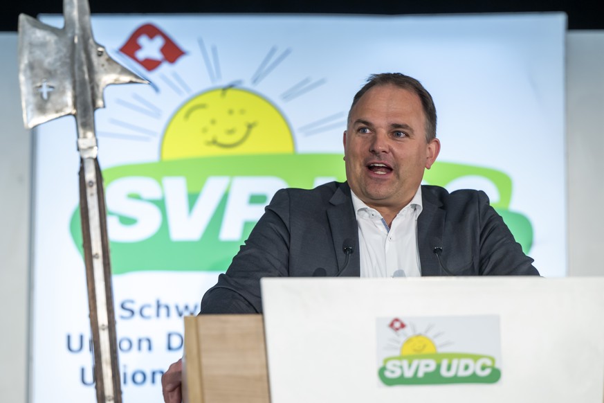 Marcel Dettling, Conseiller national et president du parti UDC s&#039;exprime, lors de l&#039;assemblee des delegues du parti de l&#039;Union Democratique du Centre, UDC SVP Suisse, ce samedi 28 mars  ...