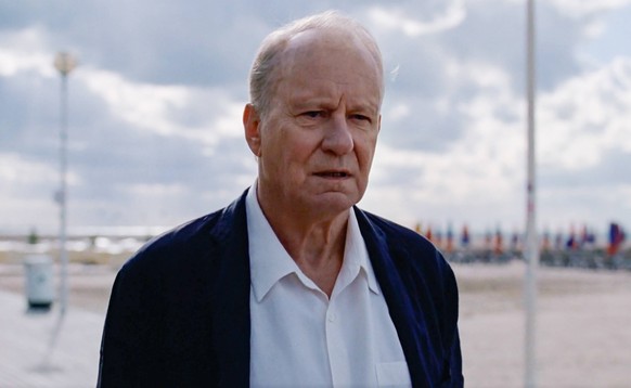 Stellan Skarsgard USA. Stellan Skarsgard in CMUBI new movie : Sentimental Value 2025. Plot: An intimate exploration of family, memories, and the reconciliatory power of art. LMK110-J11454-271125 Suppl ...