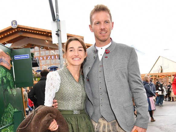 Julian Nagelsmann und seine Freundin Lena Wurzenberger / Wies n 2022 / K