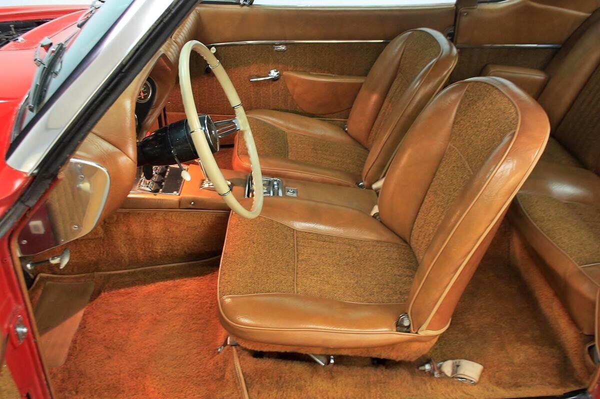 1964 Studebaker Avanti
https://classic-cars.de/