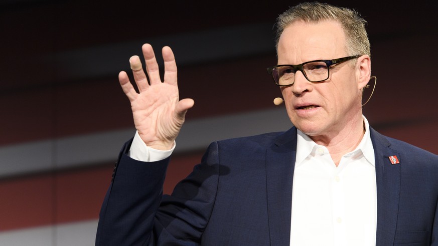 Andreas Meyer CEO SBB, spricht waehrend der Bilanzmedienkonferenz der SBB, am Dienstag, 20. Maerz 2018 in Bern. (KEYSTONE/Anthony Anex)