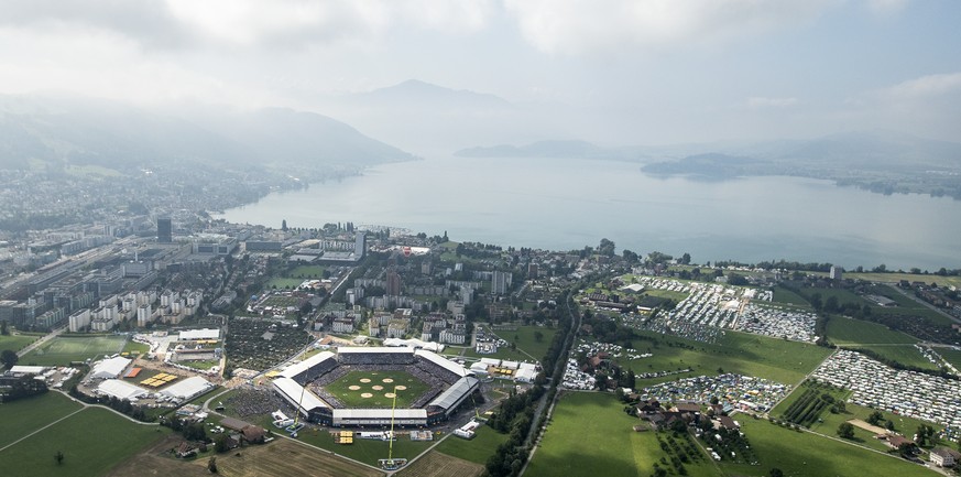 Luftaufnahme der Schwingarena Zug am Eidgenoessischen Schwing- und Aelplerfest (ESAF) in Zug, am Samstag, 24. August 2019. (KEYSTONE/Alexandra Wey)