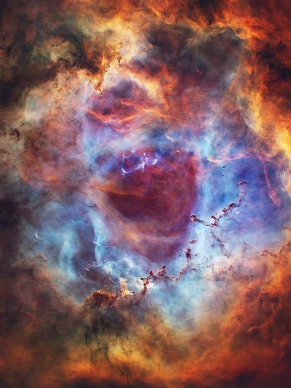 Rod Prazeres Astrophotography

https://www.instagram.com/p/DV1xKNbk3qA/?img_index=1