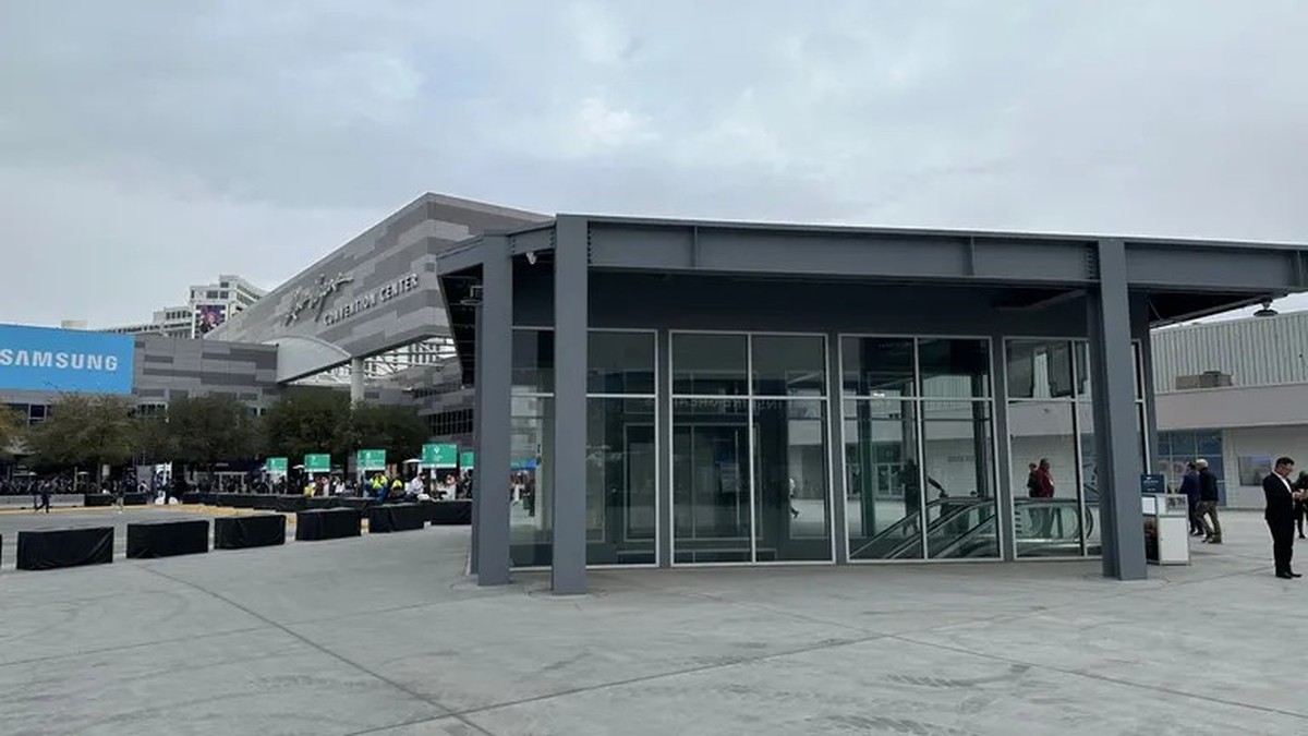 Eingang in den Vegas Loop: Von oben sieht das Ganze nach Bahnhof aus.