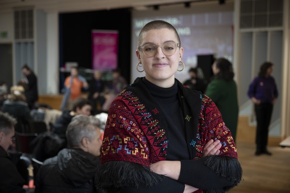Mathilde Mottet, Mitglied der Geschaeftsleitung SP Frauen Schweiz kandidiert fuer das Co-Praesidium der SP Frauen Schweiz posiert fuer ein Portrait vor der Mitgliederversammlung der SP Frauen Schweiz, ...