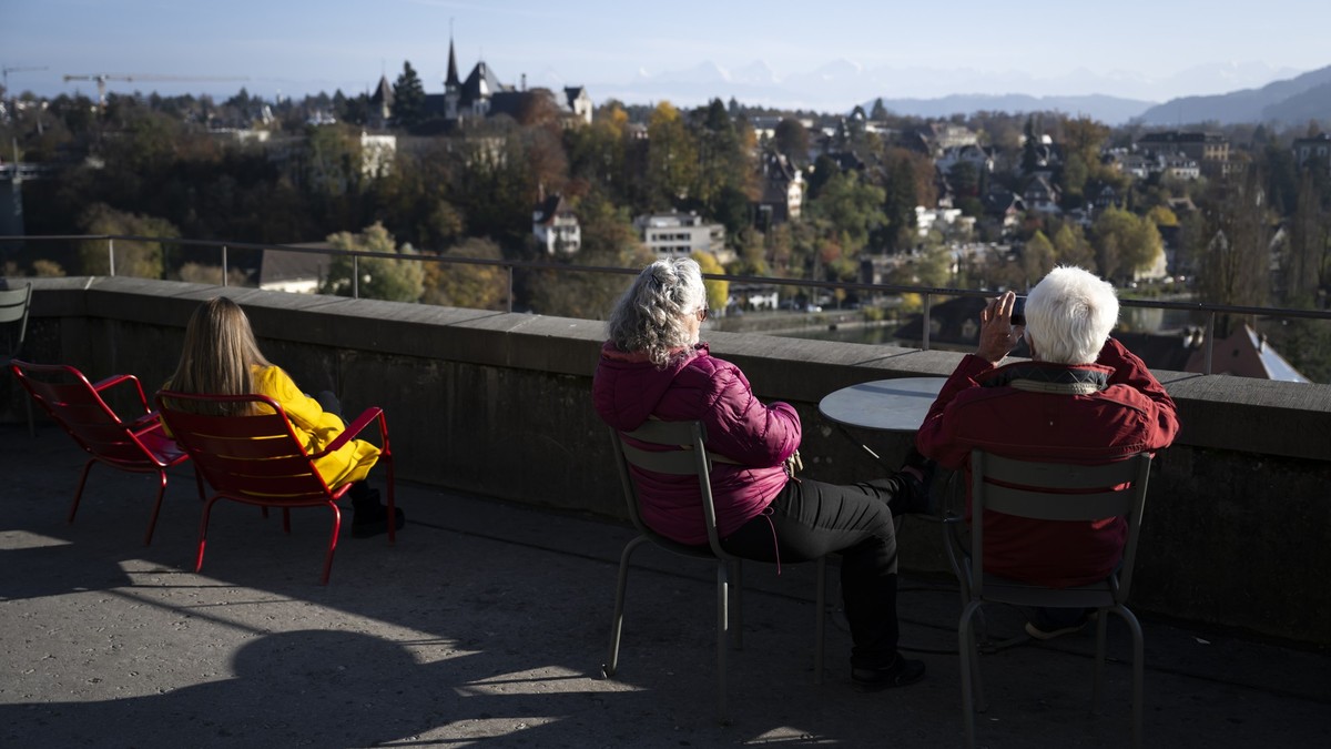 Holt-die-Sonnenbrillen-raus-Der-goldene-Herbst-ist-zur-ck