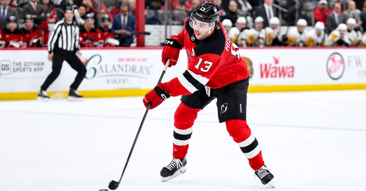 Hischier-von-Puck-am-Kopf-getroffen-Devils-siegen-zu-Hause-erneut