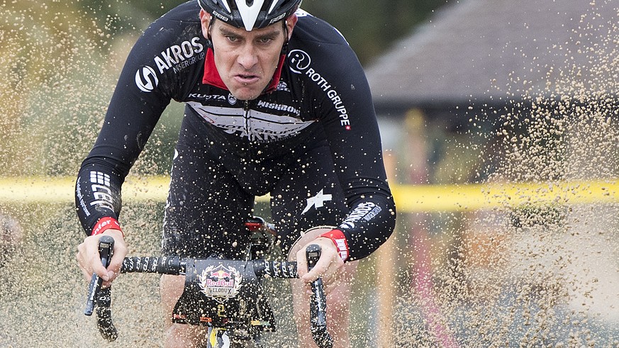 Pirmin Lang from Switzerland in action during the Red Bull Velodux Cyclocross relay race in Estavayer-le-Lac, Switzerland, this Saturday, November 4, 2017. (KEYSTONE/Anthony Anex)