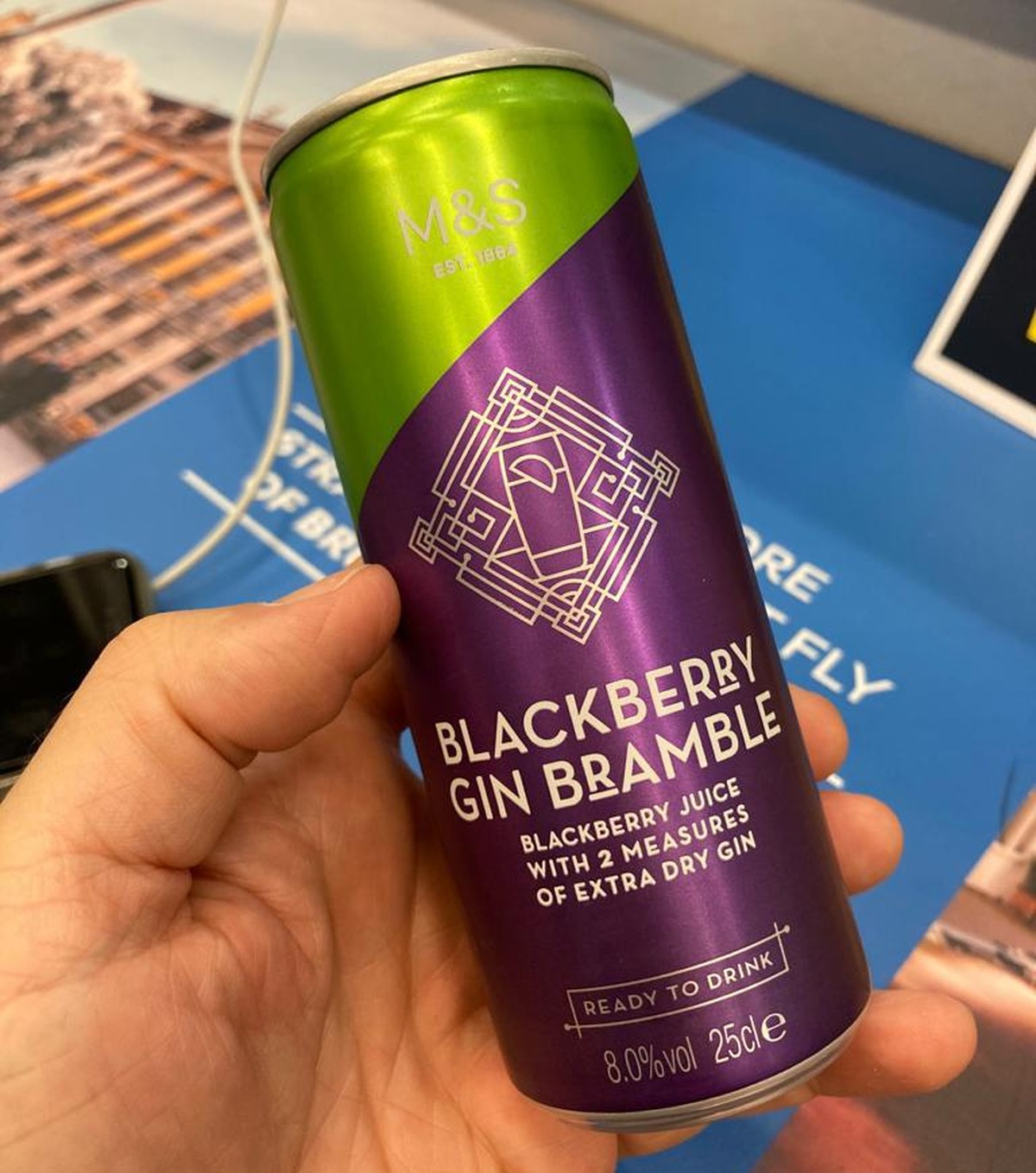blackberry gin bramble trinken drinks alkohol cocktails dose england marks &amp; spencer