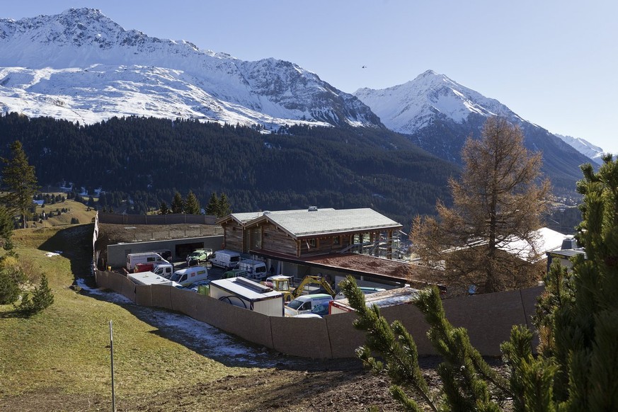 Auf ihrem 8000 Quadratmeter Grundstück bauten sich die Federers zwei Häuser – und ein drei Meter hohes Kinderspielhaus mit Rutsche. Das ging den Nachbaren zu weit.&nbsp;