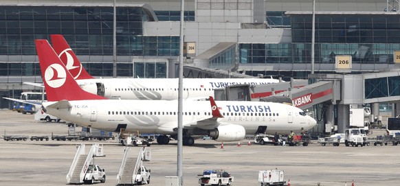 ARCHIVE --- REPORTING THAT SEVERAL PEOPLE ARE INJURED IN AT LEAST TWO EXPLOSIONS AT ATATUERK AIRPORT IN ISTANBUL, WE GIVE YOU THE FOLLOWING ARCHIVE IMAGE ON TUESDAY, JUNE 28, 2016…