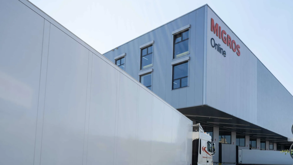 Das neue Verteilzentrum für Migros Online in Regensdorf ZH sorgt für Sortimentseinschränkungen.