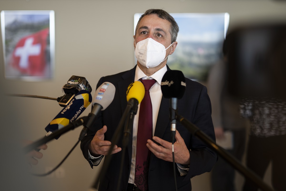 Bundespraesident Ignazio Cassis spricht anlaesslich einer Medienkonferenz zum 50-Jahr-Jubilaeum der Internationalen Bodenseekonferenz IBK, am Freitag, 14. Januar 2022, auf dem Gipfel des Saentis. (KEY ...