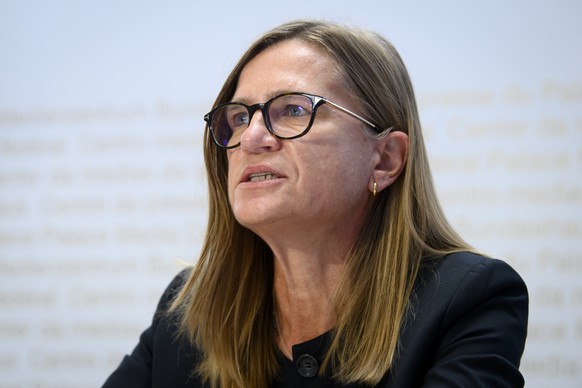 Virginie Masserey, Leiterin Sektion Infektionskontrolle, BAG spricht an einem Point de Presse zur Covid 19 Situation, am Mittwoch, 29. September 2021, in Bern. (KEYSTONE/Anthony Anex)