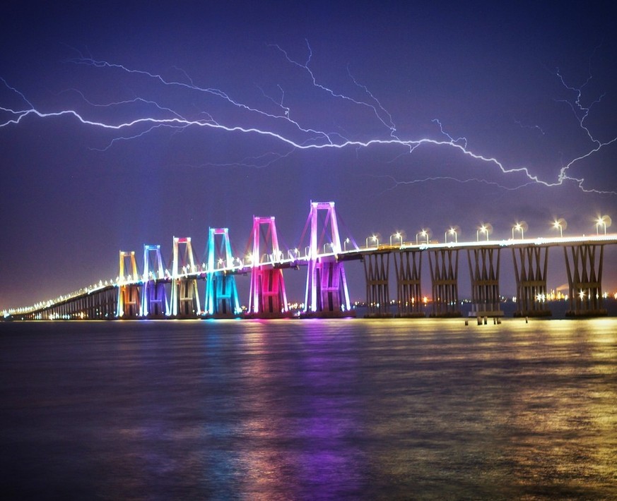 Brücke über dem See von Maracaibo.