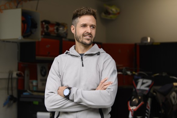 epa09420161 Swiss motorcycle racer Thomas &#039;Tom&#039; Luethi, speaks during a media appointment at his home in Linden, Switzerland, 19 August 2021. Luethi is retiring at the end of the season, he  ...