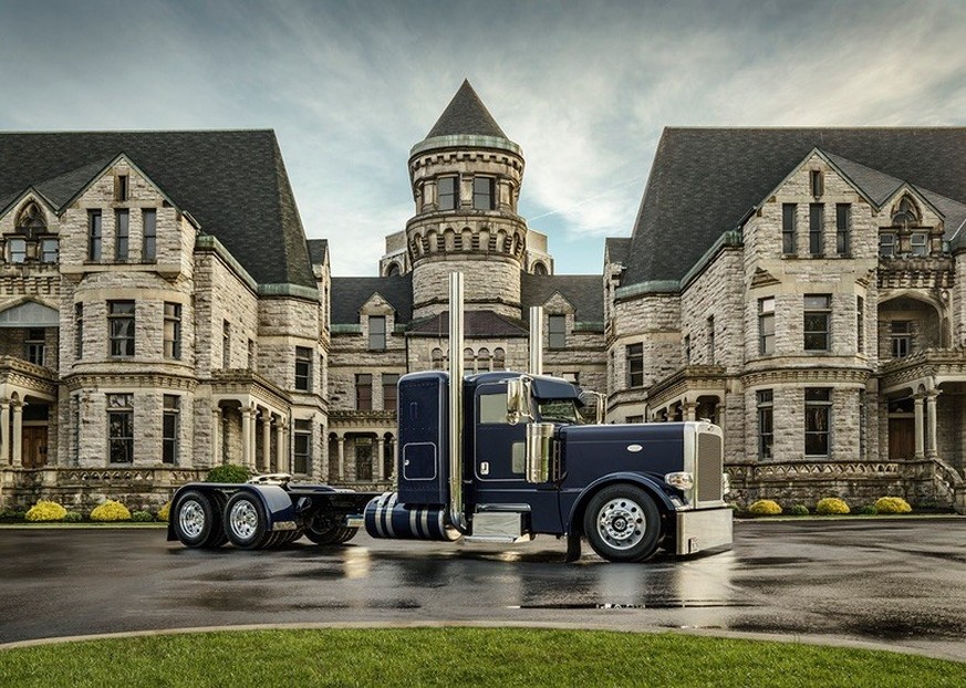 Rigs On Location: Was passiert, wenn ein Modefotograf Trucks fotografiert.

https://rogersnider.com/Categories/Rigs-on-Location/27/thumbs