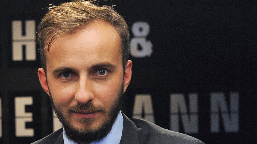 FILE - In this Aug. 28, 2012 file photo comedian Jan Boehmermann hosts the talk show «Roche &amp; Böhmermann» in Cologne, western Germany. Chancellor Angela Merkel is set to announce Friday April 15,  ...