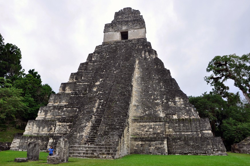 Maya-Runien, Tempel von Tikal