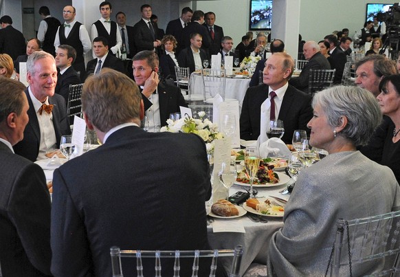 KremlGate und kein Ende: Der gefeuerte Sicherheitsberater Michael Flynn beim Diner mit Putin.&nbsp;