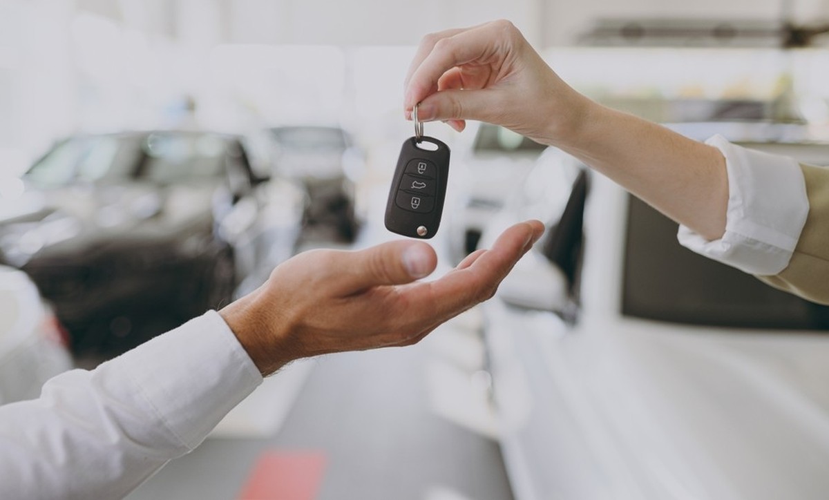 Verbrennerautos werden teurer, E-Autos günstiger.