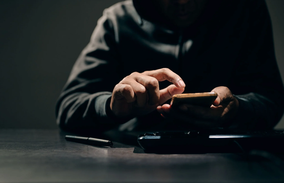 Sie kommunzierten mit umgebauten Handys: Darf die Schweizer Justiz die Daten aus Kriminellen-Chats verwenden?