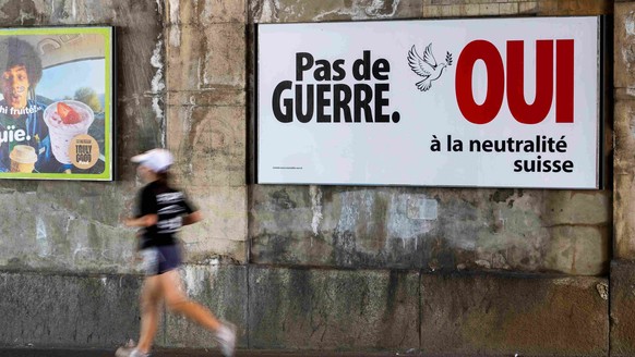 L'UDC utilise une colombe de la paix pour promouvoir l'initiative sur la neutralité.