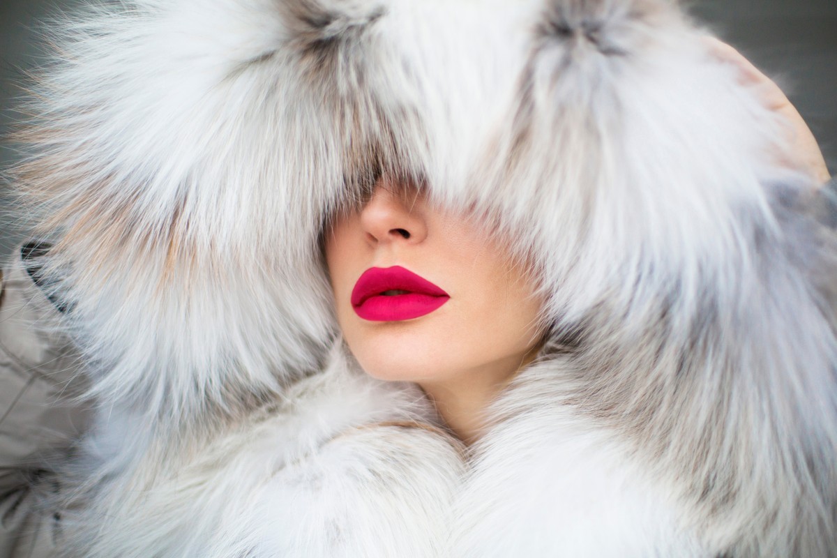 Kalt Winterkleider frieren (Bild: shutterstock)