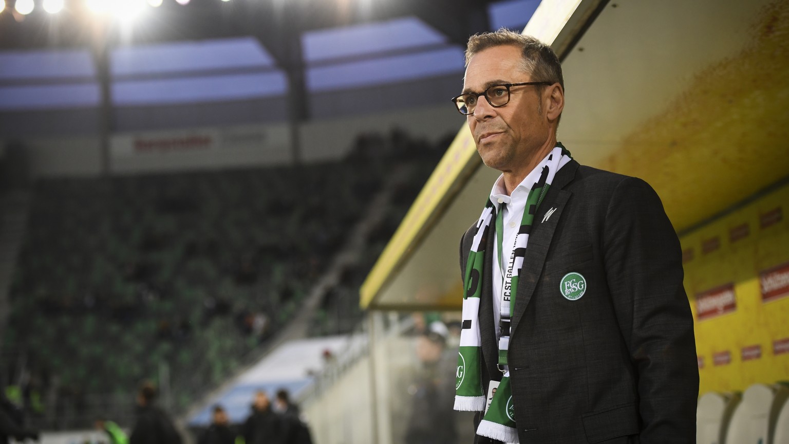 St. Gallens Praesident Matthias Hueppi beim Fussball Super-League Spiel zwischen dem FC St. Gallen und dem Grasshopper Club Zuerich, am Mittwoch, 3. April 2019, im Kybunpark in St. Gallen. (KEYSTONE/G ...