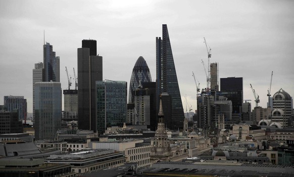 A view of the London skyline shows the City of London financial district, seen from St Paul&#039;s Cathedral in London, Britain February 25, 2017. REUTERS/Neil Hall