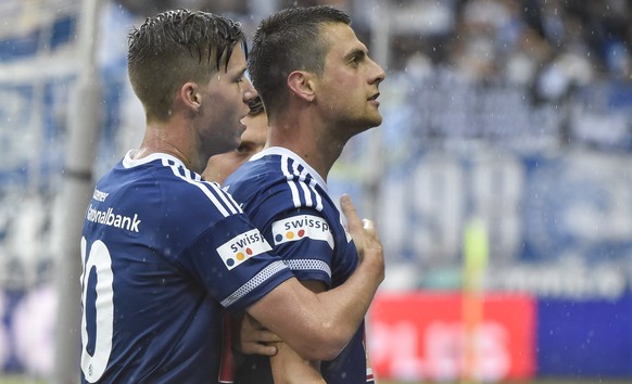 31.07.2016; Luzern; Fussball Super League - FC Luzern - Grasshopper Club Zuerich; (von links:) Cedric Itten und Torschuetze Tomi Juric (Luzern) jubeln nach dem 1:0 (Martin Meienberger/freshfocus)