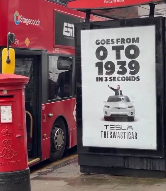In London ist diese Anti-Tesla-Anzeige zu sehen.