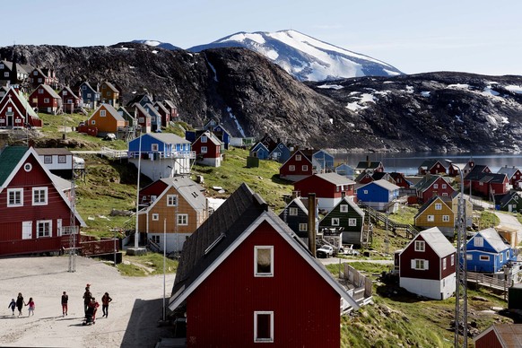 epa07775907 (FILE) - Houses in the village of Upernavik in western Greenland, 11 July 2015 (reissued 16 August 2019). According to news reports, US President Donald J. Trump has &#039;repeatedly&#039; ...