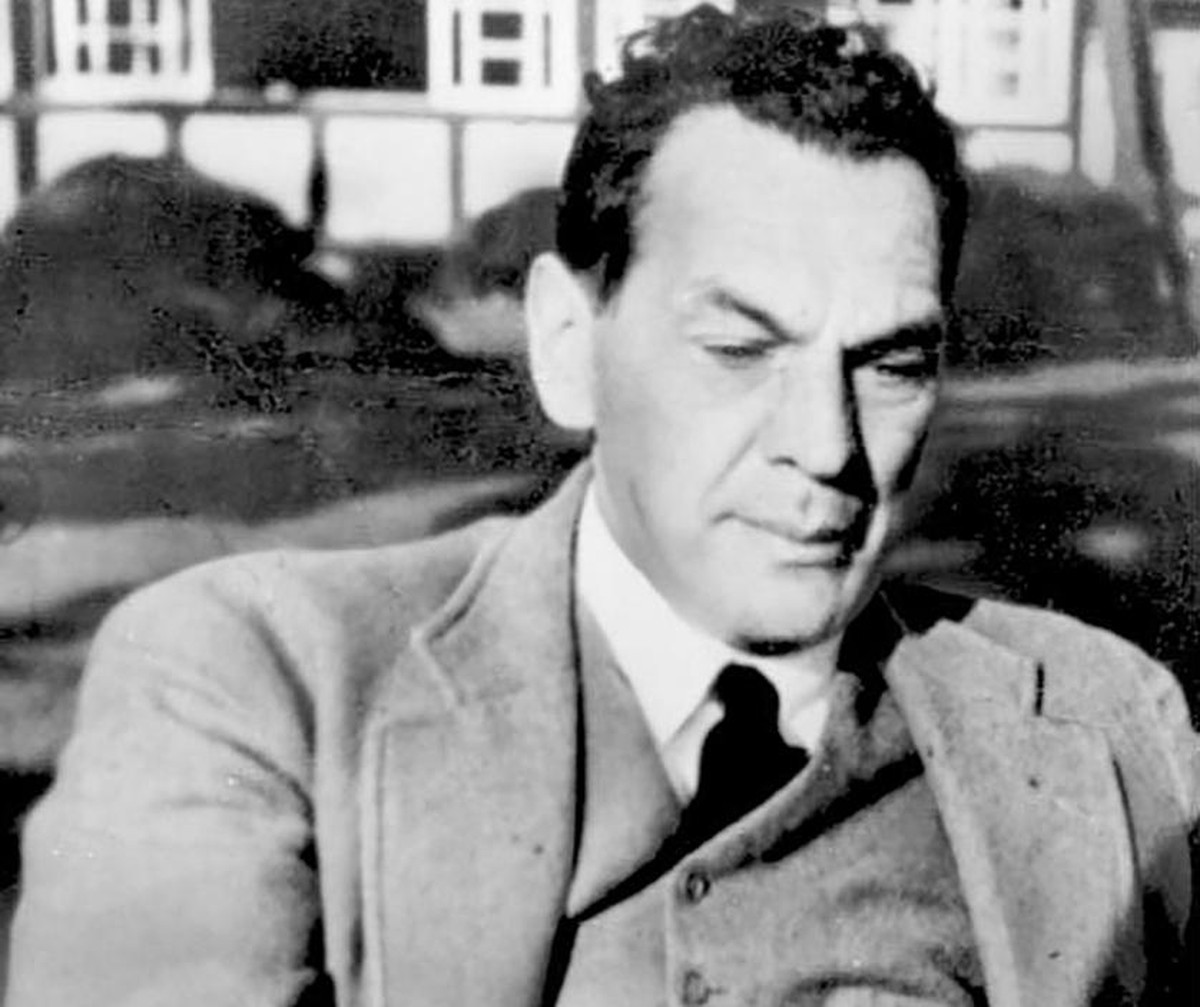 Richard Sorge sur une photo de 1940.
https://commons.wikimedia.org/wiki/File:Bundesarchiv_Bild_183-1985-1003-020,_Richard_Sorge.jpg