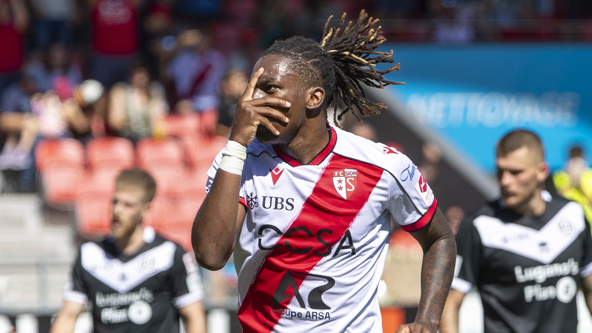 KEYPIX - Winsley Boteli (SIO), left, celebrates his goal after scoring the 1:1 during the Super League soccer match of Swiss Championship between FC Sion, SIO, and FC Lugano, LUG, at the Stade de Tour ...