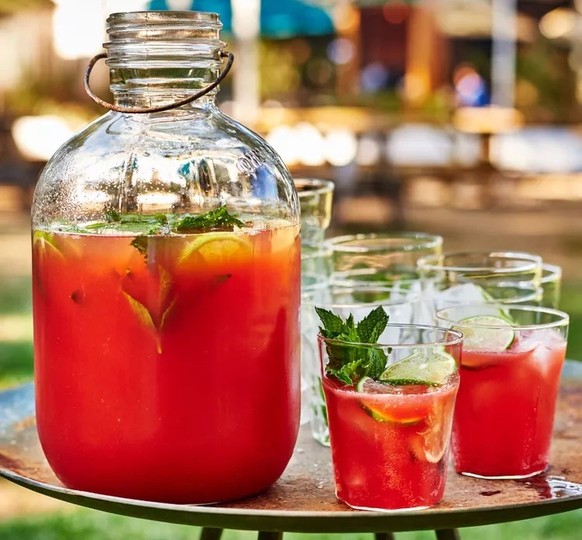 Tequila-Watermelon Aguas Frescas with Prosecco

https://www.foodandwine.com/thmb/zjNhyRpqaoZ0BJYEnazAZeBAaEo=/750x0/filters:no_upscale():max_bytes(150000):strip_icc():format(webp)/tequila-watermelon-a ...