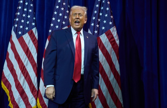 President Donald Trump walks off stage after speaking to House Republican lawmakers during their annual policy retreat, Tuesday, Jan. 6, 2026, in Washington. (AP Photo/Evan Vucci)
Donald Trump