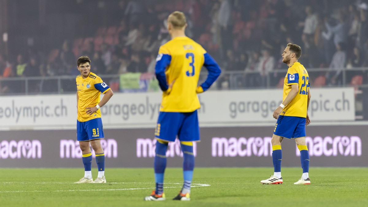 La deception de Nikolas Muci (GC), gauche, Saulo Decarli (GC), centre, et Benno Schmitz (GC), droite,, lors de la rencontre de football de Swiss Super League entre le FC Sion, SIO, et le Grasshopper C ...