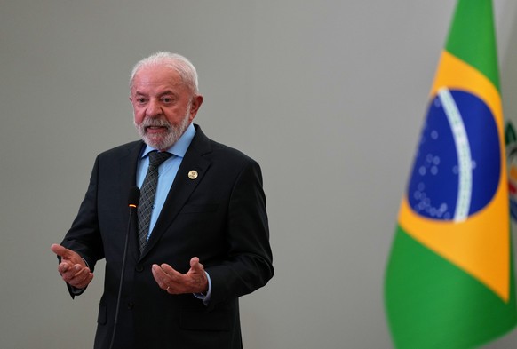 Brazil's President Luiz Inacio Lula da Silva speaks during a press conference at the G20 leaders' summit in Johannesburg, South Africa, Sunday, Nov. 23, 2025. (AP Photo/Misper Apawu)
Luiz In ...