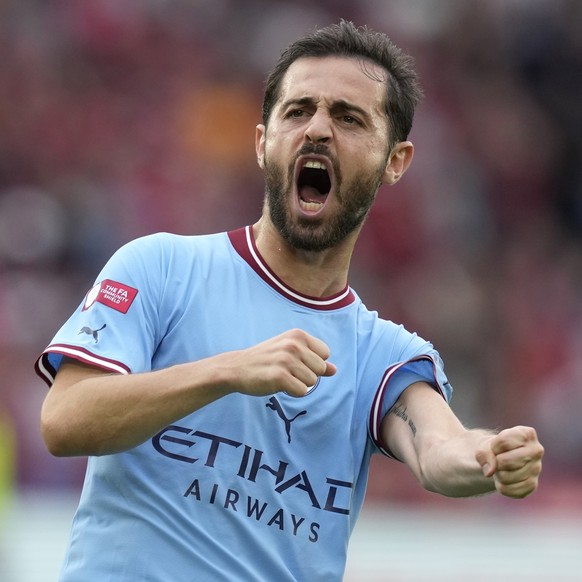 epa10099007 Manchester City&#039;s Bernardo Silva reacts during the FA Community Shield soccer match between Liverpool FC and Manchester City in Leicester, Britain, 30 July 2022. EPA/Andrew Yates EDIT ...