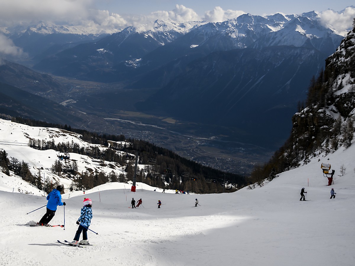La collision s'est produite jeudi vers 13h30, alors que des skieurs descendaient la "piste du Chemin des Jeeps" (image d'illustration).