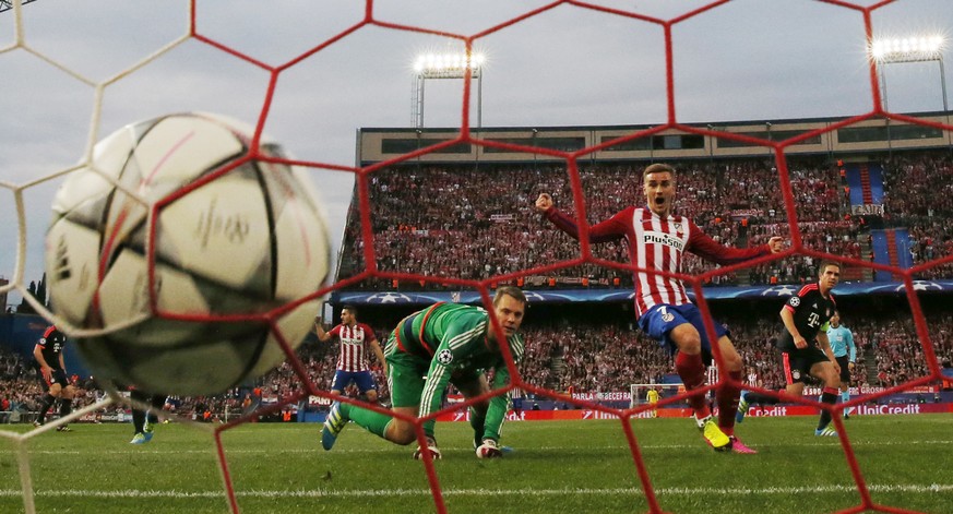 Antoine Griezmann kann es zwar kaum fassen, doch tatsächlich: Der Ball zappelt hinter Manuel Neuer im Netz.&nbsp;