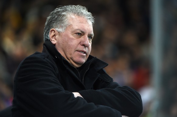 Luganos coach Doug Shedden during the game between Switzerland&#039;s HC Lugano and Mountfield HK at the 90th Spengler Cup ice hockey tournament in Davos, Switzerland, Wednesday, December 28, 2016. (K ...