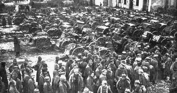Russische Gefangene nach der von den Deutschen gewonnenen Schlacht bei Tannenberg.