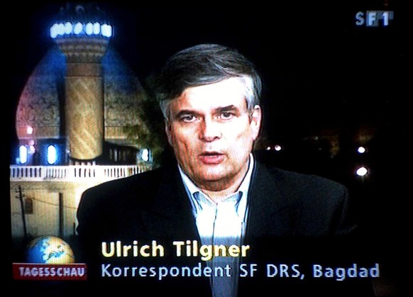 Ulrich Tilgner, SF DRS Korrespondent in Bagdad spricht in der Tagesschau, aufgenommen ab SF DRS am 18. Maerz 2003. (KEYSTONE/SFDRS/Walter Bieri)