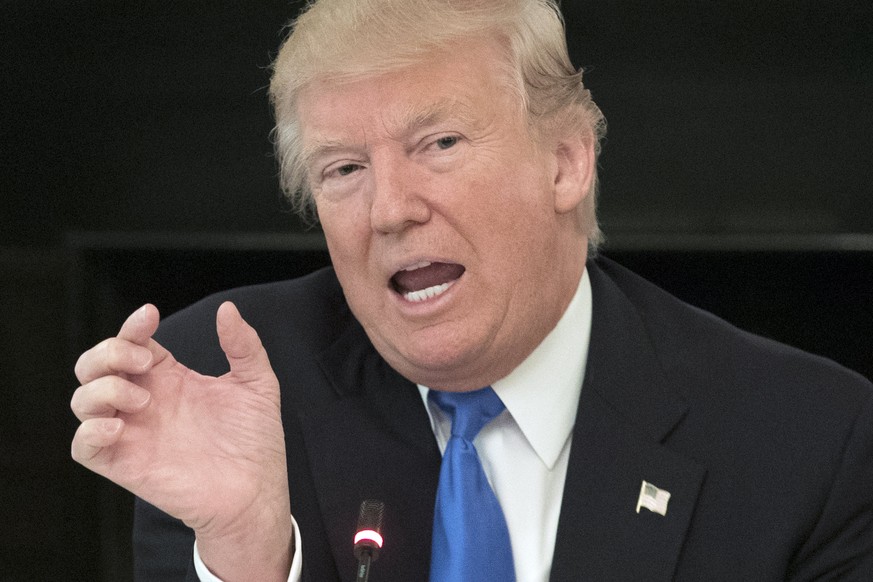 epa06097250 US President Donald J. Trump delivers remarks on health care and Republicans&#039; inability thus far to replace or repeal the Affordable Care Act, during a lunch with members of Congress  ...