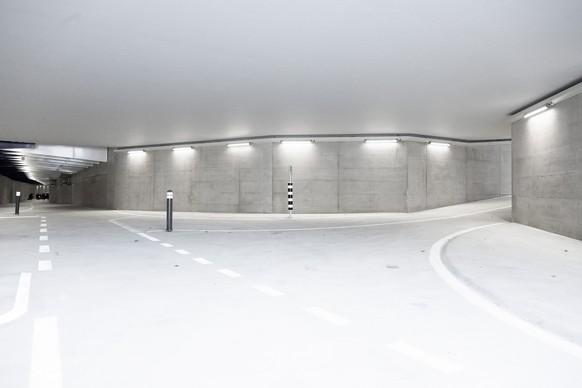 Der Stadttunnel, die Veloverbindung zwischen den Kreisen 4 und 5, aufgenommen am Dienstag, 20. Mai 2025 in Zuerich. (KEYSTONE/Ennio Leanza)