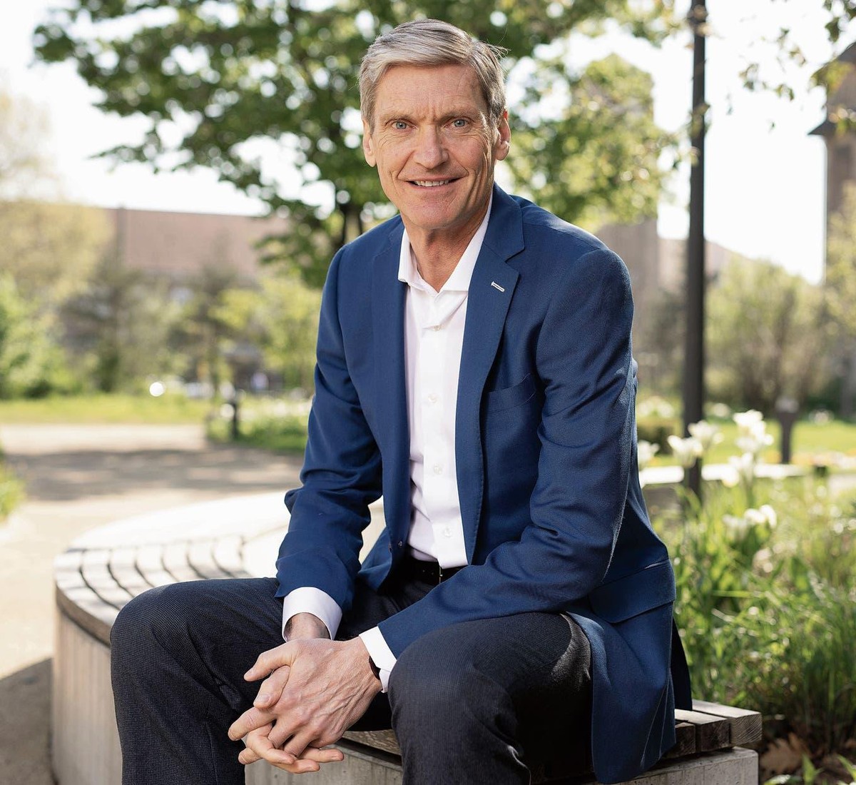«Ich liebe die Schweiz und ihre Natur»: Erik Fyrwald vor dem Syngenta-Hauptsitz in Basel.